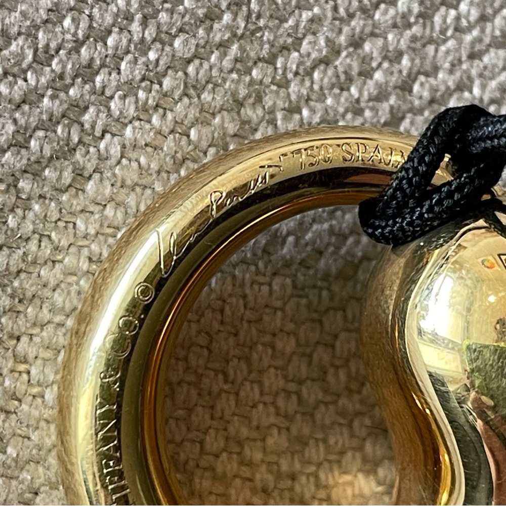 💛Tiffany & Co.💛Elsa Peretti XL Eternal Circle 18 Karat YG Pendant on Cord - Picture 8 of 11